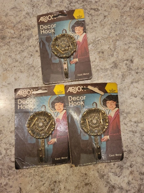 Vintage Arjon Decorative Flower Hooks  70’s USA, Set of 3