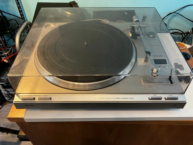 ② platine vinyle et cassette vintage Philips 940. - Platenspelers