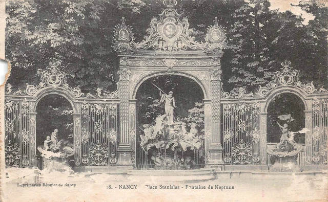 NANCY - place Stanislas - Fontaine de Neptune