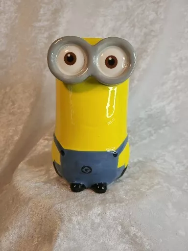 Despicable Me Minions Kevin Coffee Cup Mug With Handle - 5.5" Tall