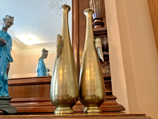Magnifique Paire de Vases en Bronze Japon 19ème décor aux grillons