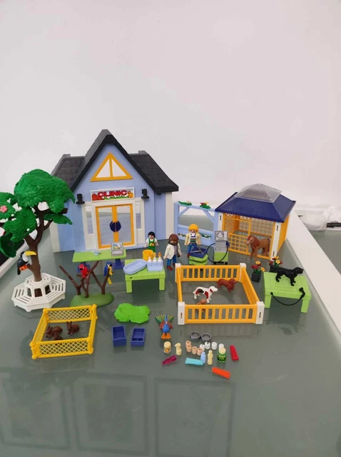 Jouet Playmobil Clinique Vétérinaire 4343 Avec Accessoires (arbuste) - Occasion Bon état
