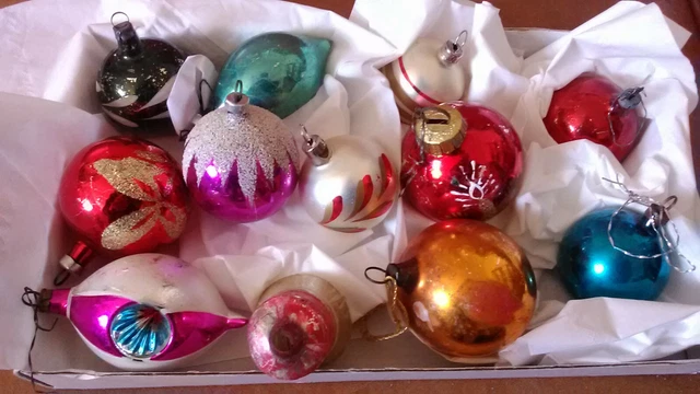 Comment nettoyer et entretenir vos boules de Noël | Balsam Hill
