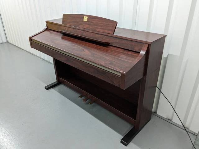 Yamaha cheap clp 135