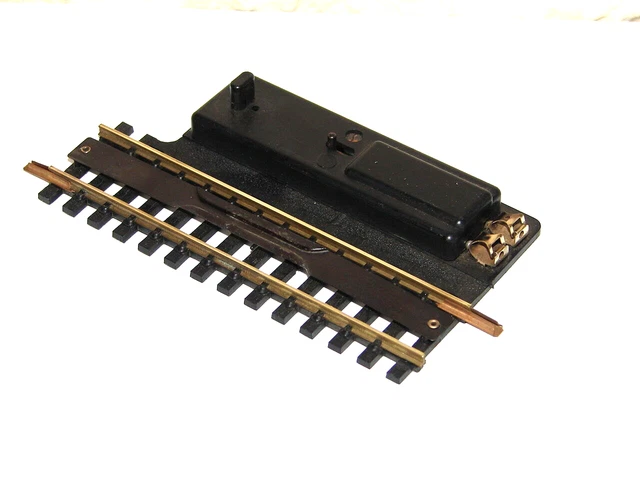 Rail Laiton HO Fleischmann Décroche-Wagon Fleischmann 6014 Non Motorisé