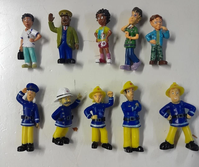 Gros Lot Figurines Robot Cars Poli, Sam Le Pompier, Voitures - Base Et Figurines Incluses