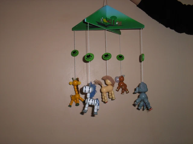Dormitorio/techo infantil móvil. animales de zoológico. Madera, caja, 18 pulgadas