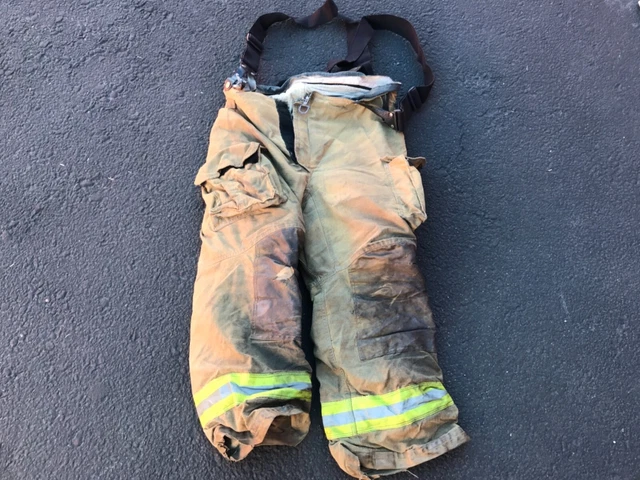 Janesville FireFighter Bunker TurnOut Gear Pants W/ Liner 2000 38R #34