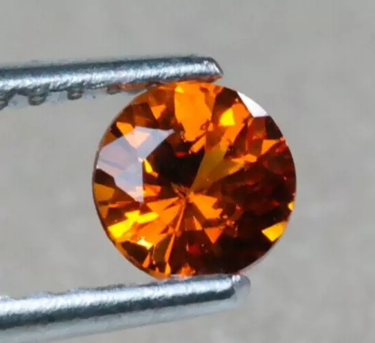 0.92ct Natural Spessartite RD 6mm Fanta Orange 100% Genuine Spessartite Garnet