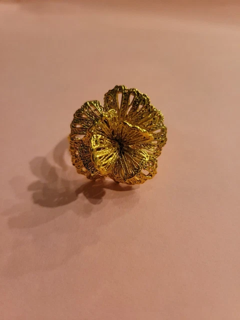 Stella & Dot Flower Ring Stella & Dot Flower Ring