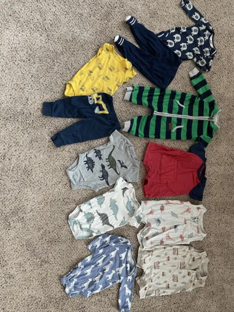 Carters baby boy bundle Of 11 size 6 months