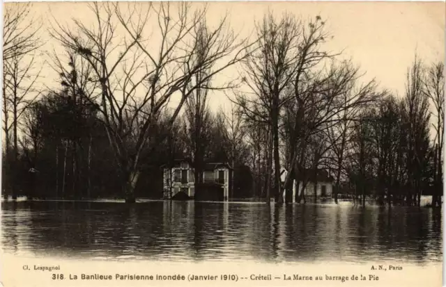 CPA AK CRÉTEIL La Marne au barrage de la Pie (671865)