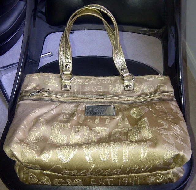 Authentic COACH POPPY GLAM METALLIC STORY PATCH LARGE TOTE BAG PURSE 15301 GOLD