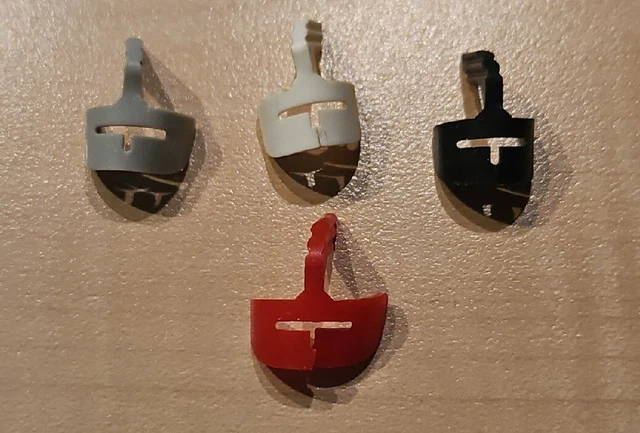 Lego small 375 Castle accessories:   All 4 Visors  lot no8