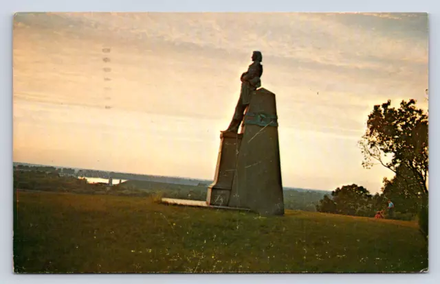 Vintage Postcard George Rogers Clark Monument Riverview Park Quincy Illinois