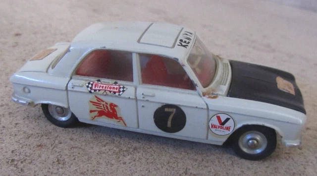 DINKY TOYS N°510. PEUGEOT 204 EUR 30,00 - FR