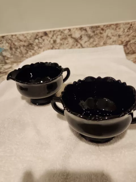 Vintage L.E.Smith Mt. Pleasent Black Amethyst Glass Cream & Sugar Bowl Set