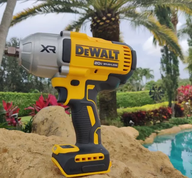 DEWALT DCF900B 20V 1/2 INCH  IMPACT WRENCH  BRUSHLESS WITH HOGS RING Latest 2024