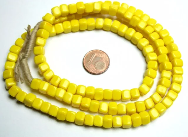 Strang 60 cm gelbe böhmische Würfel Perlen cube Quadrat Glasperlen 6 mm