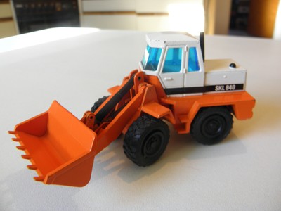 NZG SKL 840 Radlader 1:50 No 235 