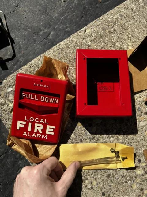 Simplex 4251 Vintage Fire Alarm Pull Station. NOS in Box No Keys