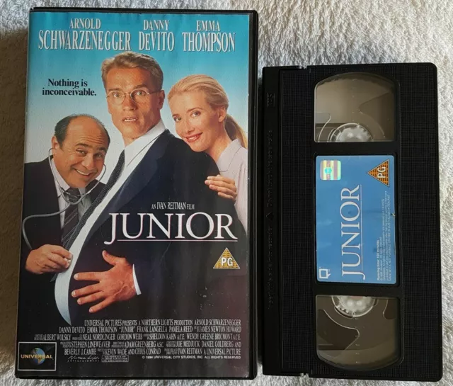 Reitmans Box IVAN REITMAN'S JUNIOR (VHS) BIG BOX - Arnold Schwarzenegger + Danny ...