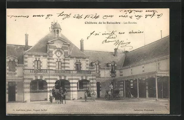 CPA Boissiére, Château de la Boissiére, Les Ecuries