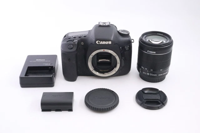 CANON EOS 7D Black Body/ EF-S 18-55mm F3.5-5.6 IS STM AF