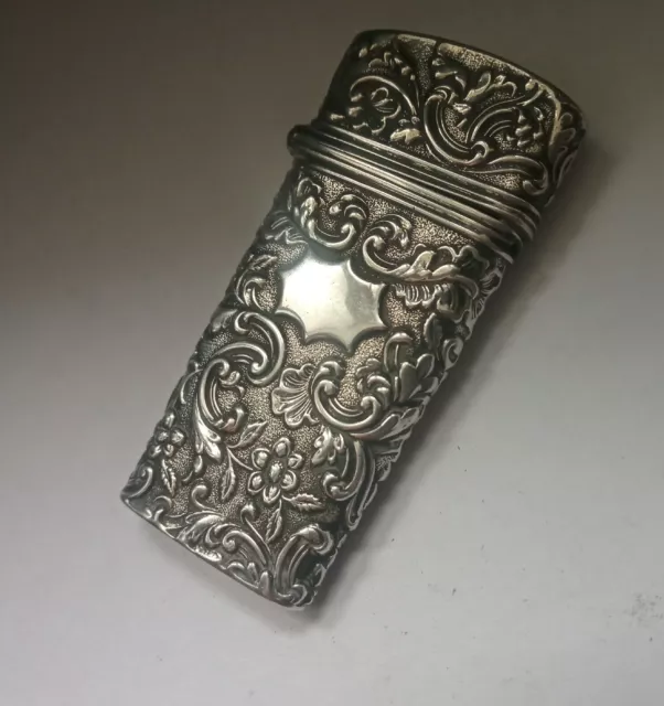 Late Georgian Solid Silver Etui Birmingham Hallmarks.