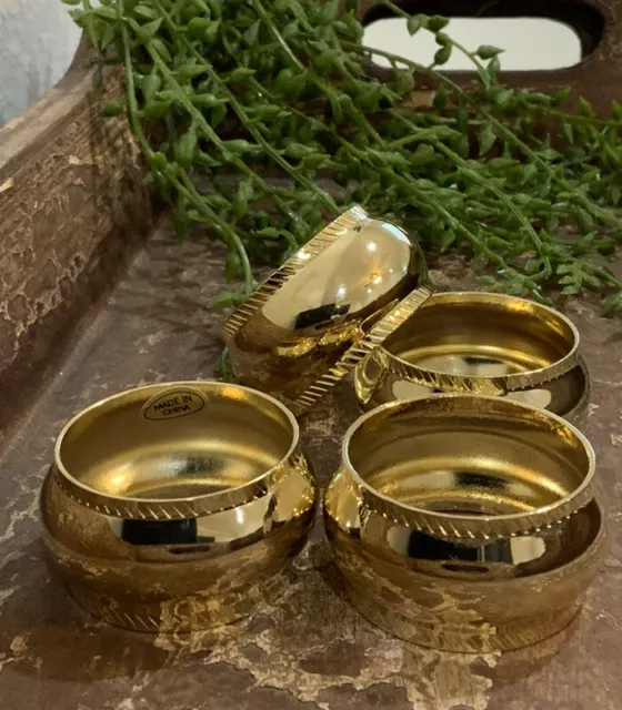 HEAVY Solid BRASS Etched SET OF 4 Round NAPKIN RINGS NEW WITHOUT TAGS NOS