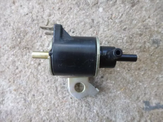 Electrovanne Ralenti Acceleree Renault R9/11 R21 R25 Espace 1 7700754254