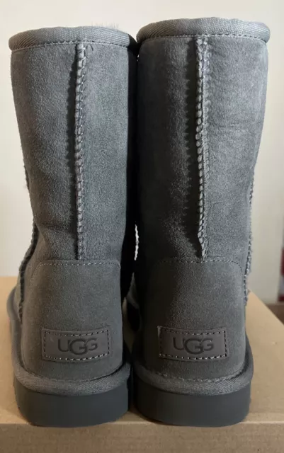 UGG CLASSIC SHORT Ii Grey 1016223 Size 8 (100% Authentic) Woman’s Boots ...