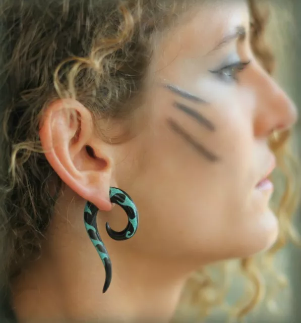 New Ear Gauge Organic Pair Piercing Carved Horn Tribal Turquoise Hook Plug woman