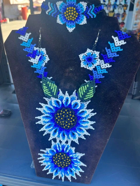 New Huichol Mexican Hand Made Beaded Folk Art Peyote  Flower Necklace 4 Piece