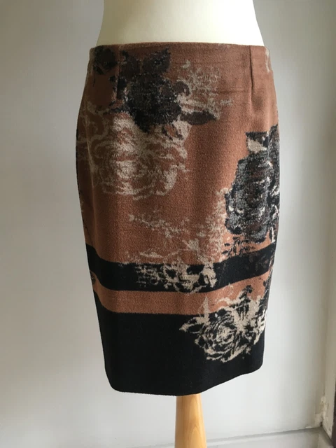 Jupe Longue Droite En Polyester Bordeaux à Fleurs – Marque Un Jour Ailleurs, Taille 42, Occasion En Très Bon état