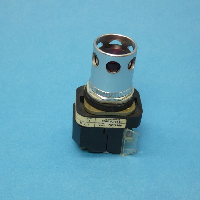 Allen Bradley 800T-P16R Ser T Pilot Light 30.5 MM 120VAC Red New Bulb Tested