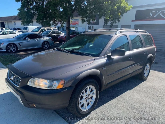 2005 Volvo XC70 Cross Country AWD Wagon