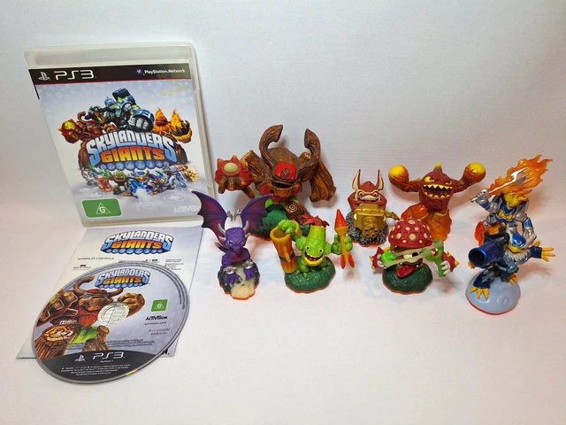 SKYLANDERS GIANTS PS3 Bundle with Figures Very Good Condition
