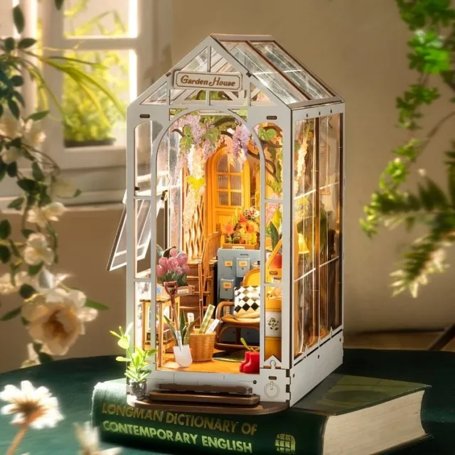 Rolife Holiday Garden House DIY Book Nook Shelf Insert 3D Wooden Puzzle Kid Gift