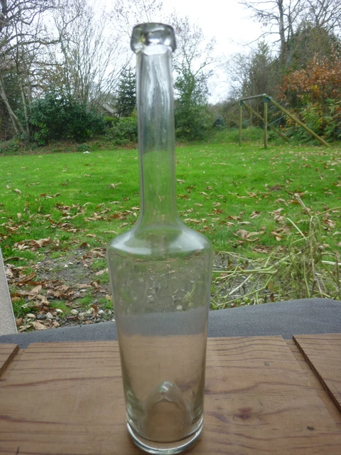 Ancienne Bouteille à Vin En Verre Soufflé Du 19ème Siècle