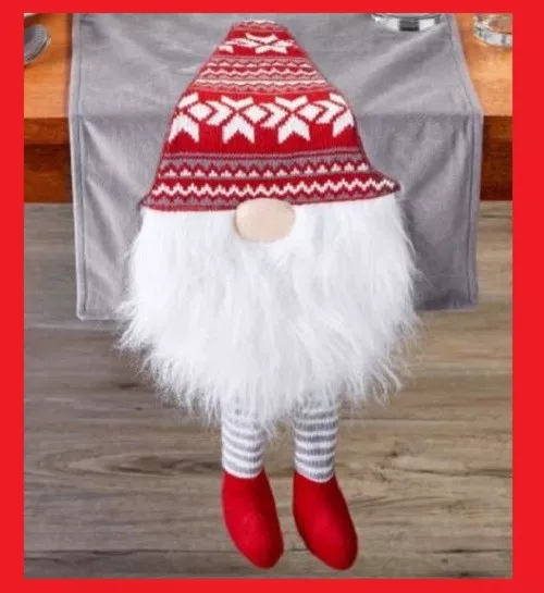 WINTER LANE CHRISTMAS Table Runner 3-Dimensional Gnome fur beard & Sweater knit