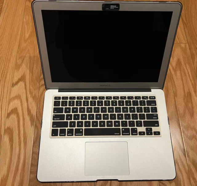 ULTRALIGHT Apple MacBook Air 13 inch - 2017-2020 Model - 256GB SSD - 8GB RAM