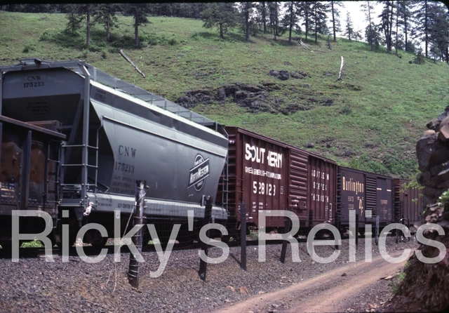 Original Slide CNW #175213 Hopper Chicago Northwestern 1980 OR SOU CB&Q Freight