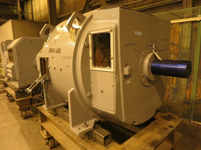 REBUILT General Electric DC Motor CD7663 400 HP 500 V 300/1200 RPM SPFG-SV GE REBUILT General Electric DC Motor CD7663 400 HP 500 V 300/1200 RPM SPFG-SV GE