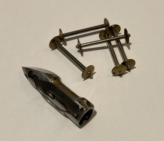 ORIGINAL SINGER SEWING Machine Shuttle Bobbin case 8301 + 5 long