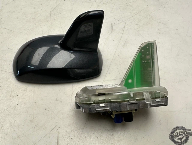 2012-2020 Mercedes Cls E Gl Ml Gle Gls Class - Gps Radio Shark Fin Antenna Oem