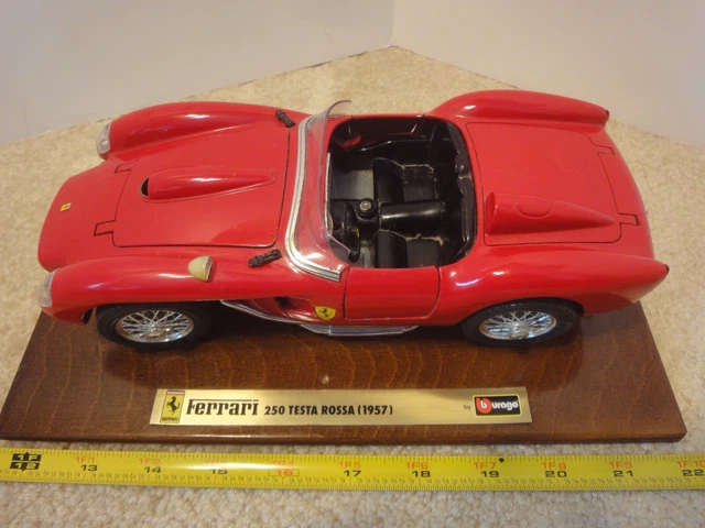 Ferrari 250 Testa Rossa de Bburago (1957