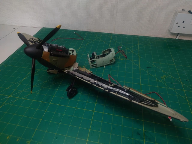 BUILD A MODEL OF THE SPITFIRE Mk 1A -HACHETTE - Part Built. 43 Issues £ ...