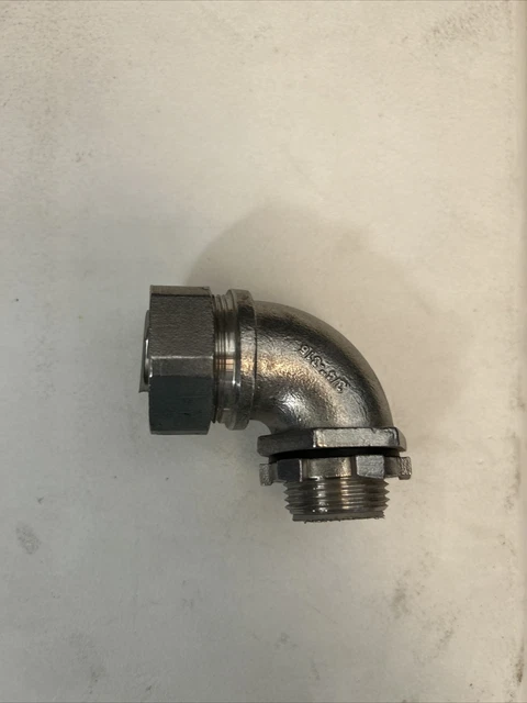 Calbrite 3/4” SS 90° Liquid Tight Connector