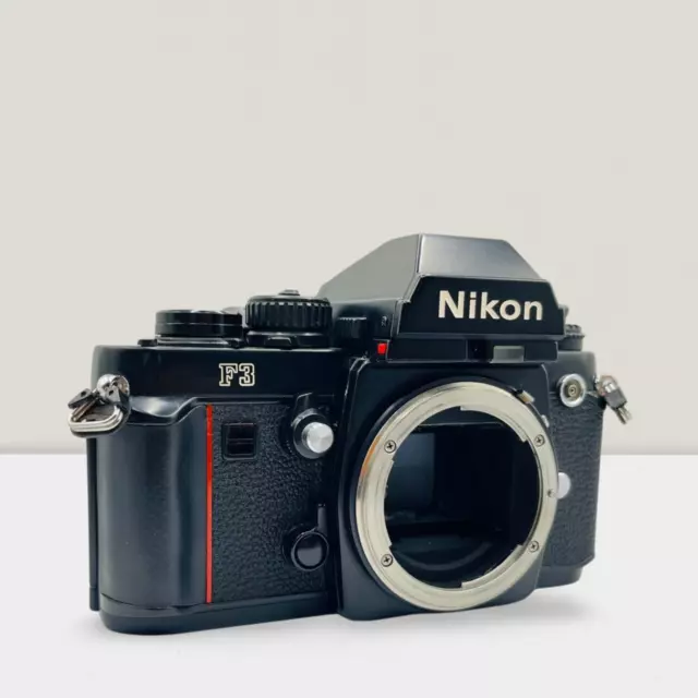 Nikon F3 35mm SLR Film Camera with Nikon Nikkor 43-86mm f/3.5 Zoom Lens